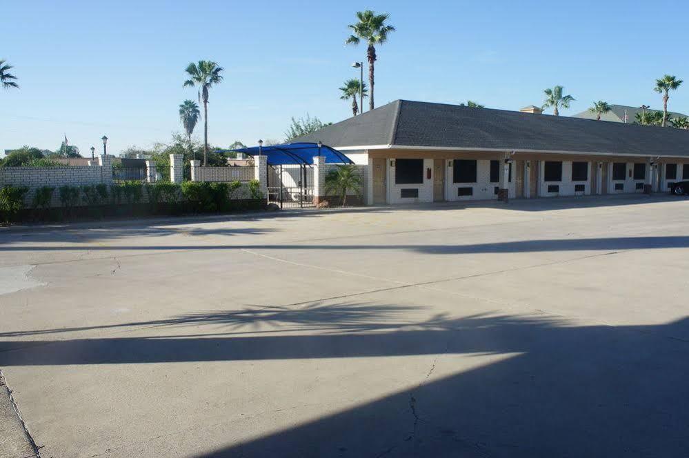 Americas Best Value Inn Harlingen Exterior foto