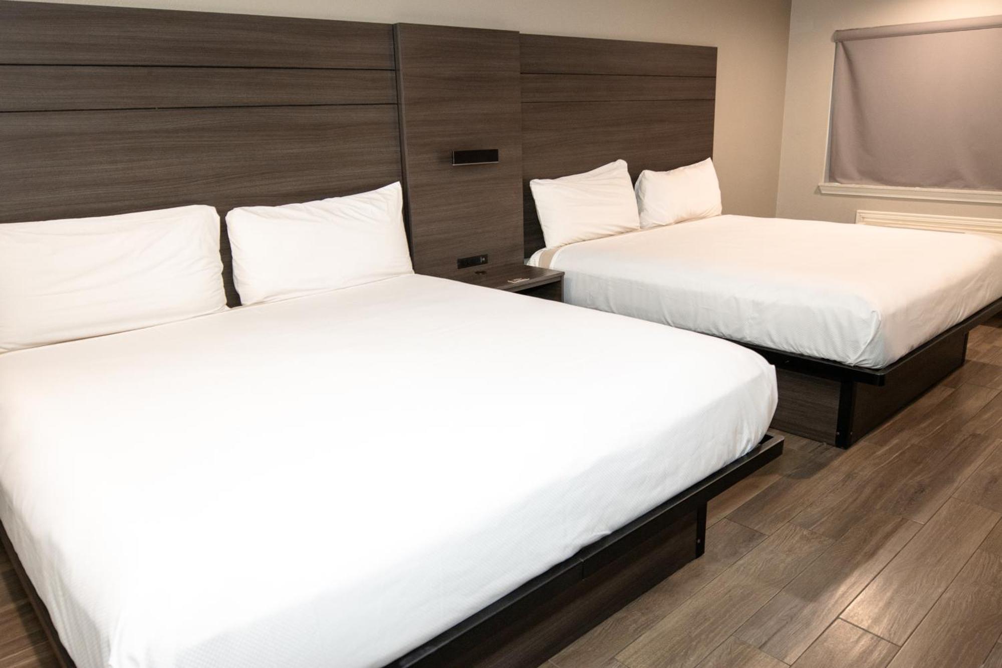 Americas Best Value Inn Harlingen Exterior foto