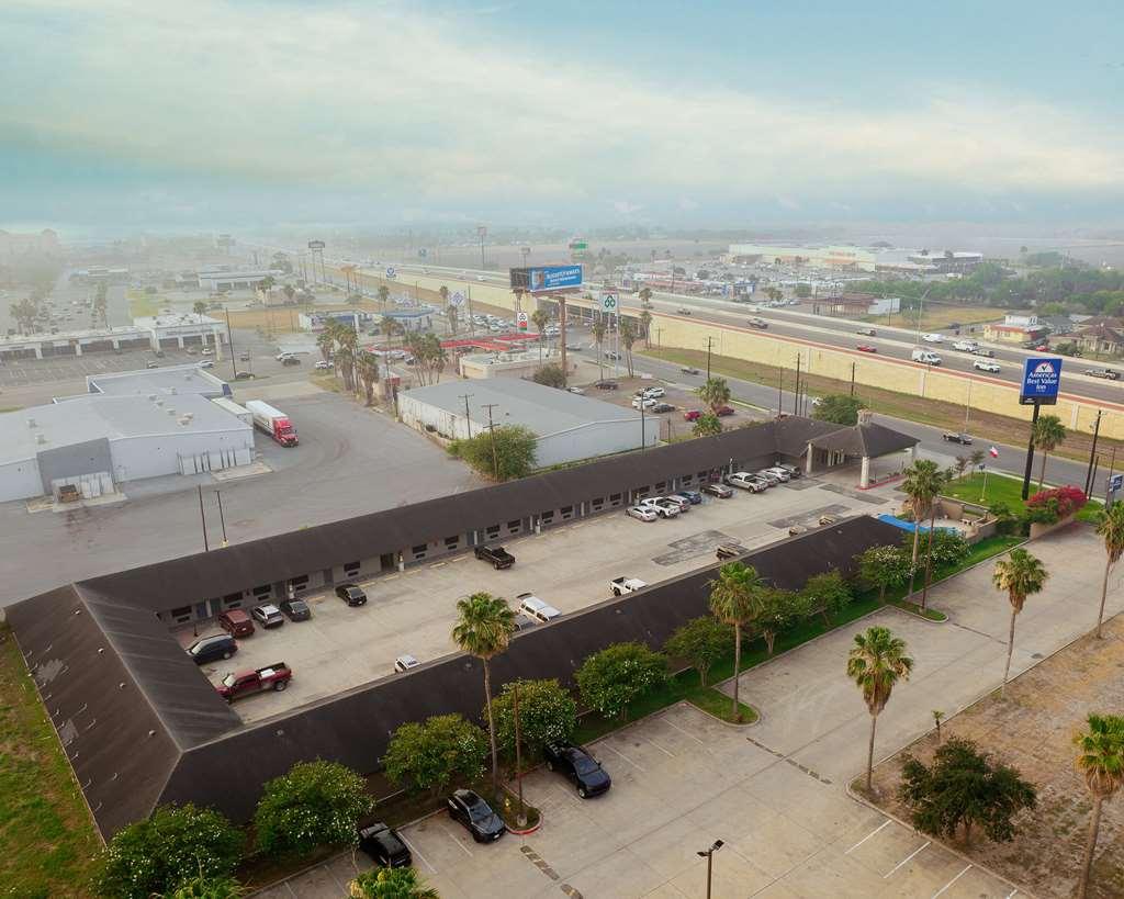 Americas Best Value Inn Harlingen Exterior foto