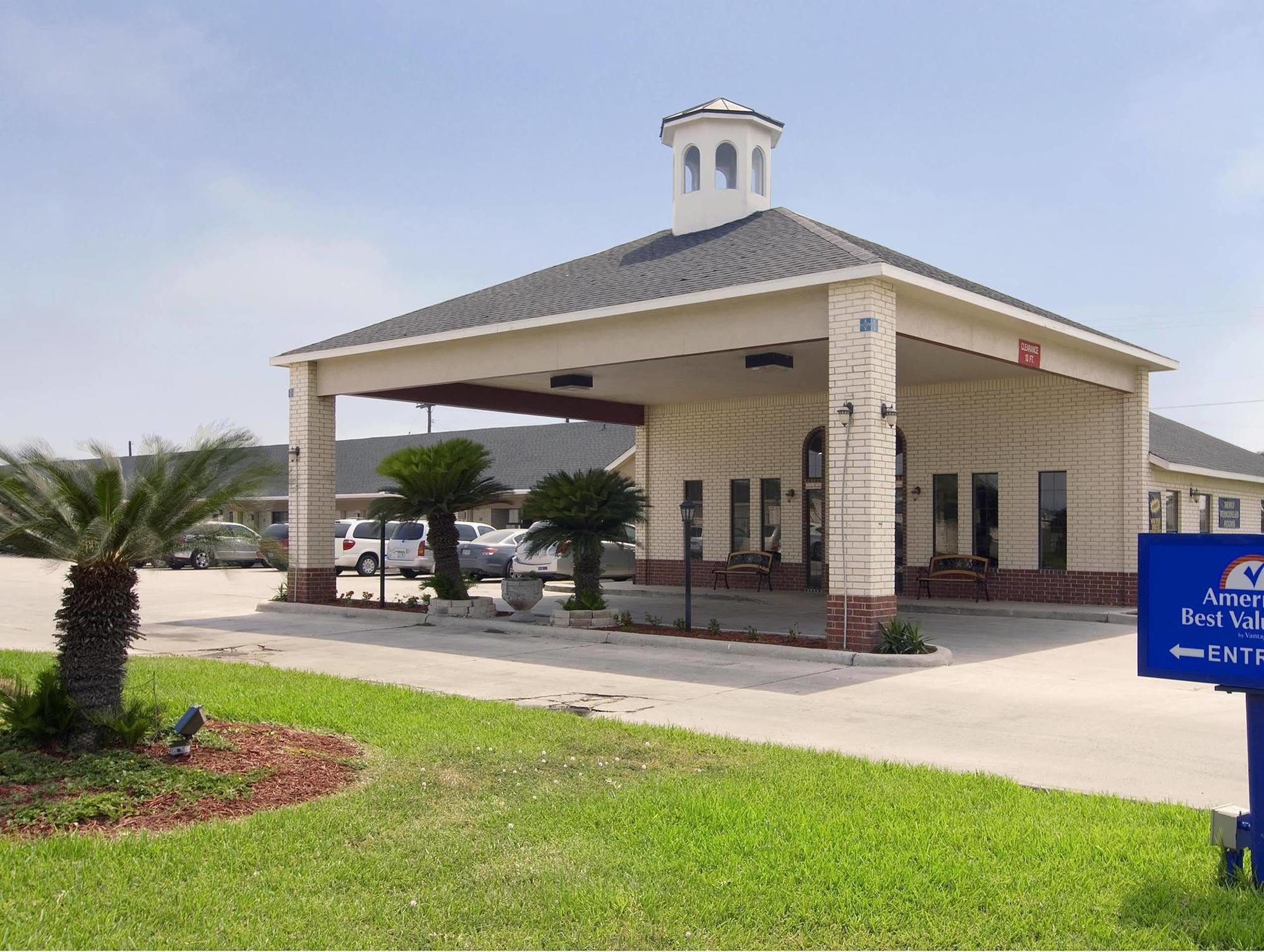 Americas Best Value Inn Harlingen Exterior foto